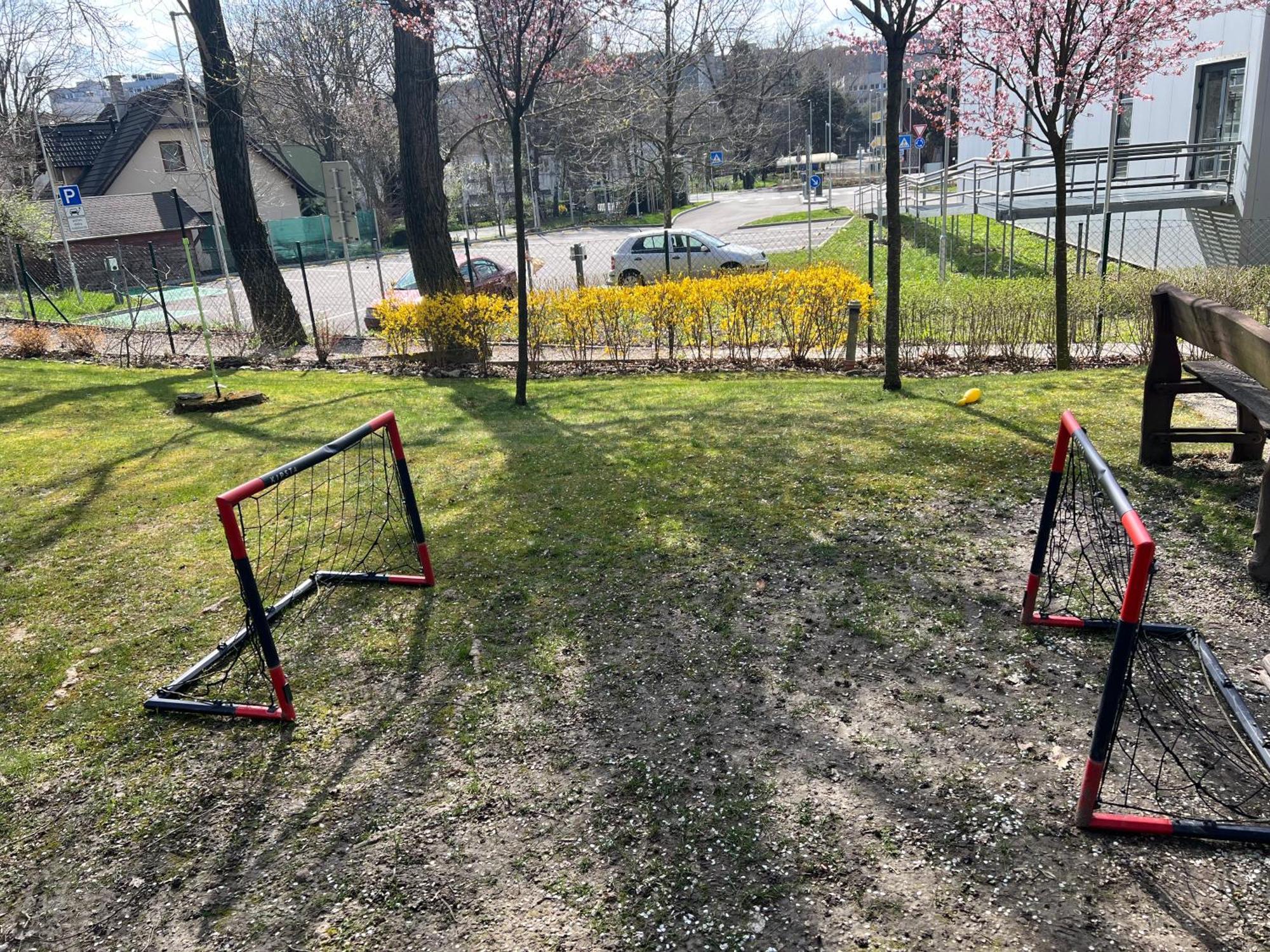 Forest Park Garden Apartment 布拉迪斯拉发 外观 照片